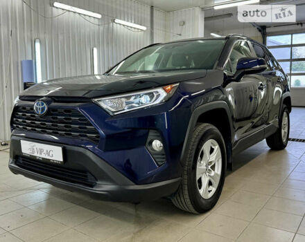 Синий Тойота RAV4 PHEV, объемом двигателя 2.49 л и пробегом 108 тыс. км за 30900 $, фото 4 на Automoto.ua