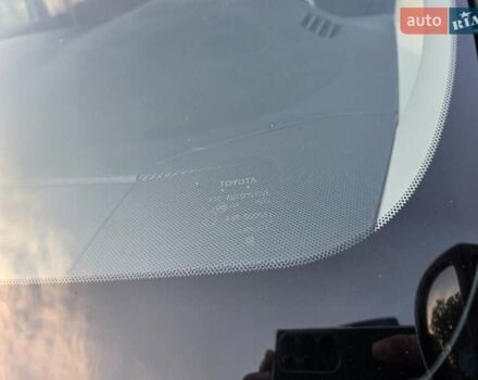 Білий Тойота Веллфаір, об'ємом двигуна 2.4 л та пробігом 110 тис. км за 15500 $, фото 16 на Automoto.ua