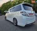 Білий Тойота Веллфаір, об'ємом двигуна 2.4 л та пробігом 110 тис. км за 15500 $, фото 11 на Automoto.ua