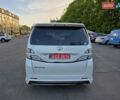 Білий Тойота Веллфаір, об'ємом двигуна 2.4 л та пробігом 110 тис. км за 15500 $, фото 7 на Automoto.ua