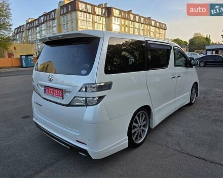 Білий Тойота Веллфаір, об'ємом двигуна 2.4 л та пробігом 110 тис. км за 15500 $, фото 6 на Automoto.ua