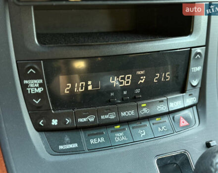 Білий Тойота Веллфаір, об'ємом двигуна 2.36 л та пробігом 84 тис. км за 16500 $, фото 55 на Automoto.ua