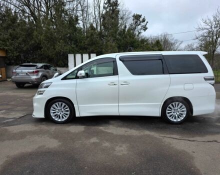 Белый Тойота Веллфаир, объемом двигателя 2.4 л и пробегом 83 тыс. км за 18500 $, фото 4 на Automoto.ua