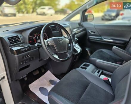 Білий Тойота Веллфаір, об'ємом двигуна 2.4 л та пробігом 97 тис. км за 18500 $, фото 19 на Automoto.ua