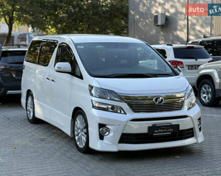 Білий Тойота Веллфаір, об'ємом двигуна 2.36 л та пробігом 84 тис. км за 16500 $, фото 3 на Automoto.ua