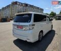 Белый Тойота Веллфаир, объемом двигателя 2.4 л и пробегом 84 тыс. км за 18500 $, фото 3 на Automoto.ua