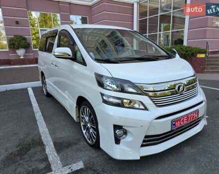 Білий Тойота Веллфаір, об'ємом двигуна 2.4 л та пробігом 97 тис. км за 18500 $, фото 1 на Automoto.ua