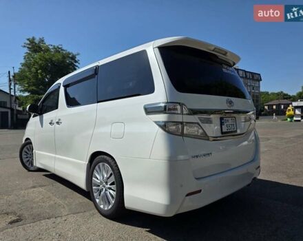 Білий Тойота Веллфаір, об'ємом двигуна 2.4 л та пробігом 84 тис. км за 16300 $, фото 5 на Automoto.ua