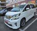 Білий Тойота Веллфаір, об'ємом двигуна 2.4 л та пробігом 97 тис. км за 18500 $, фото 5 на Automoto.ua