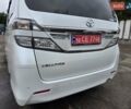 Белый Тойота Веллфаир, объемом двигателя 2.4 л и пробегом 83 тыс. км за 18500 $, фото 8 на Automoto.ua
