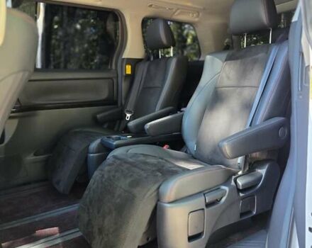 Белый Тойота Веллфаир, объемом двигателя 2.4 л и пробегом 84 тыс. км за 18500 $, фото 32 на Automoto.ua