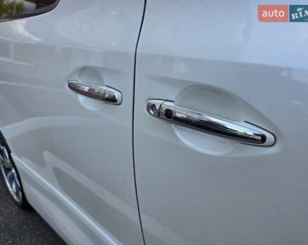Білий Тойота Веллфаір, об'ємом двигуна 2.4 л та пробігом 97 тис. км за 18500 $, фото 8 на Automoto.ua