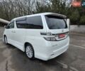 Белый Тойота Веллфаир, объемом двигателя 2.4 л и пробегом 83 тыс. км за 18500 $, фото 4 на Automoto.ua