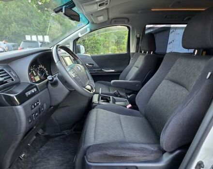 Білий Тойота Веллфаір, об'ємом двигуна 2.4 л та пробігом 83 тис. км за 19300 $, фото 18 на Automoto.ua