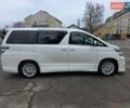 Белый Тойота Веллфаир, объемом двигателя 2.4 л и пробегом 83 тыс. км за 18500 $, фото 7 на Automoto.ua
