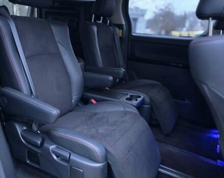 Белый Тойота Веллфаир, объемом двигателя 2.4 л и пробегом 97 тыс. км за 16900 $, фото 26 на Automoto.ua