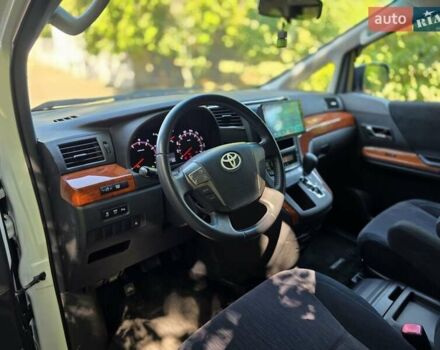 Білий Тойота Веллфаір, об'ємом двигуна 2.4 л та пробігом 84 тис. км за 16300 $, фото 21 на Automoto.ua