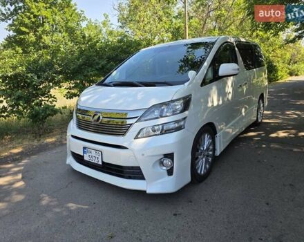 Білий Тойота Веллфаір, об'ємом двигуна 2.4 л та пробігом 84 тис. км за 16300 $, фото 18 на Automoto.ua
