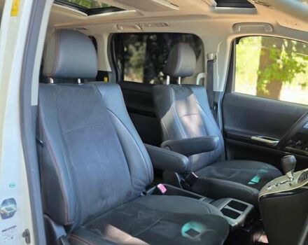 Белый Тойота Веллфаир, объемом двигателя 2.4 л и пробегом 84 тыс. км за 18500 $, фото 45 на Automoto.ua