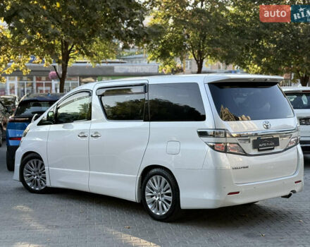 Білий Тойота Веллфаір, об'ємом двигуна 2.36 л та пробігом 84 тис. км за 16500 $, фото 32 на Automoto.ua