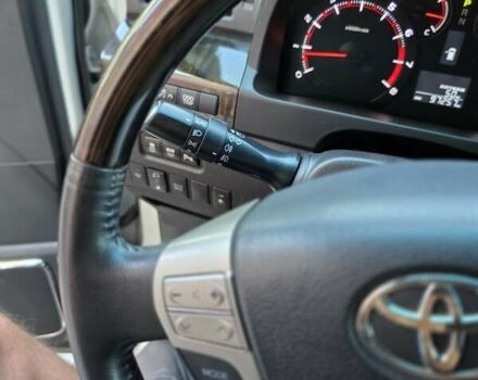 Білий Тойота Веллфаір, об'ємом двигуна 2.4 л та пробігом 97 тис. км за 18500 $, фото 18 на Automoto.ua
