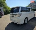 Білий Тойота Веллфаір, об'ємом двигуна 2.4 л та пробігом 84 тис. км за 16300 $, фото 8 на Automoto.ua
