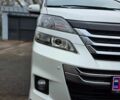Белый Тойота Веллфаир, объемом двигателя 2.4 л и пробегом 83 тыс. км за 18500 $, фото 3 на Automoto.ua