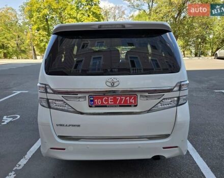 Білий Тойота Веллфаір, об'ємом двигуна 2.4 л та пробігом 97 тис. км за 18500 $, фото 4 на Automoto.ua