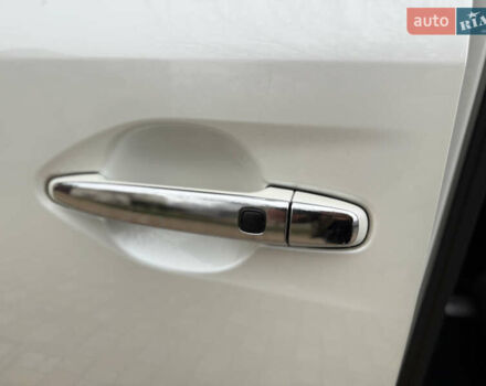 Білий Тойота Веллфаір, об'ємом двигуна 2.36 л та пробігом 69 тис. км за 23500 $, фото 62 на Automoto.ua