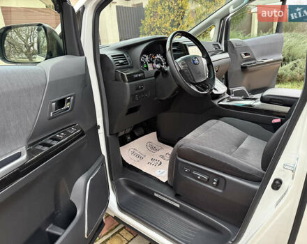 Білий Тойота Веллфаір, об'ємом двигуна 2.36 л та пробігом 69 тис. км за 23500 $, фото 107 на Automoto.ua