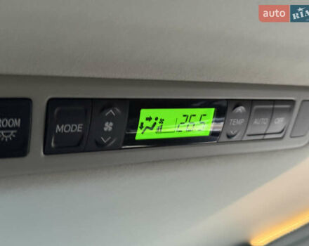 Білий Тойота Веллфаір, об'ємом двигуна 2.36 л та пробігом 69 тис. км за 23500 $, фото 137 на Automoto.ua