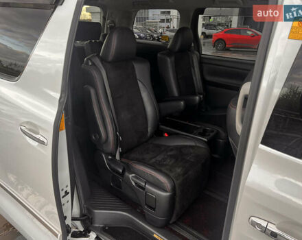 Білий Тойота Веллфаір, об'ємом двигуна 2.36 л та пробігом 82 тис. км за 18500 $, фото 13 на Automoto.ua