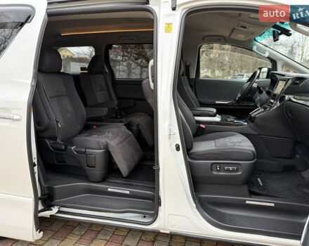 Білий Тойота Веллфаір, об'ємом двигуна 2.36 л та пробігом 69 тис. км за 23500 $, фото 120 на Automoto.ua