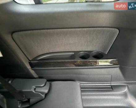 Білий Тойота Веллфаір, об'ємом двигуна 2.36 л та пробігом 69 тис. км за 23500 $, фото 139 на Automoto.ua