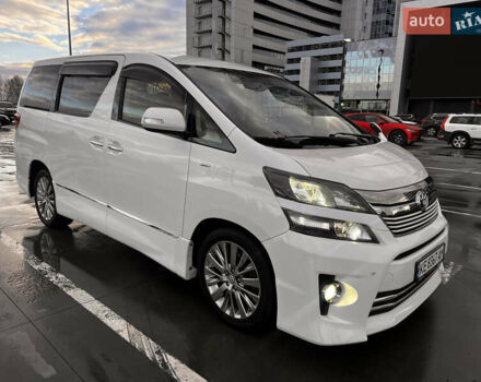 Білий Тойота Веллфаір, об'ємом двигуна 2.36 л та пробігом 82 тис. км за 18500 $, фото 1 на Automoto.ua