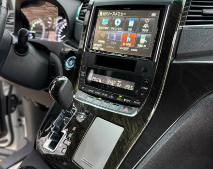 Білий Тойота Веллфаір, об'ємом двигуна 2.36 л та пробігом 69 тис. км за 23500 $, фото 93 на Automoto.ua