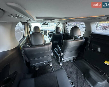 Белый Тойота Веллфаир, объемом двигателя 2.36 л и пробегом 57 тыс. км за 19200 $, фото 17 на Automoto.ua