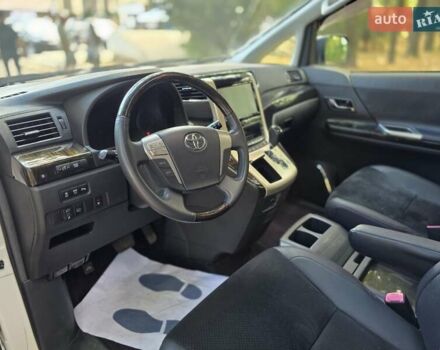 Білий Тойота Веллфаір, об'ємом двигуна 2.4 л та пробігом 97 тис. км за 18500 $, фото 23 на Automoto.ua