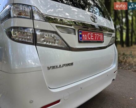 Білий Тойота Веллфаір, об'ємом двигуна 2.4 л та пробігом 97 тис. км за 18500 $, фото 14 на Automoto.ua