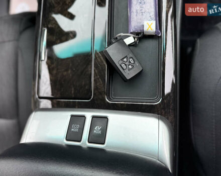 Білий Тойота Веллфаір, об'ємом двигуна 2.36 л та пробігом 69 тис. км за 23500 $, фото 96 на Automoto.ua