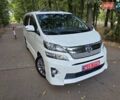 Білий Тойота Веллфаір, об'ємом двигуна 2.4 л та пробігом 97 тис. км за 18500 $, фото 3 на Automoto.ua