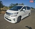 Білий Тойота Веллфаір, об'ємом двигуна 2.4 л та пробігом 81 тис. км за 17800 $, фото 1 на Automoto.ua