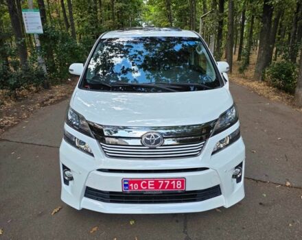 Белый Тойота Веллфаир, объемом двигателя 2.4 л и пробегом 97 тыс. км за 17900 $, фото 1 на Automoto.ua