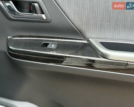 Білий Тойота Веллфаір, об'ємом двигуна 2.36 л та пробігом 69 тис. км за 23500 $, фото 89 на Automoto.ua