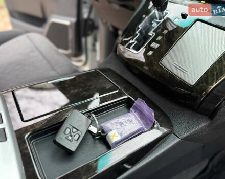 Білий Тойота Веллфаір, об'ємом двигуна 2.36 л та пробігом 69 тис. км за 23500 $, фото 95 на Automoto.ua