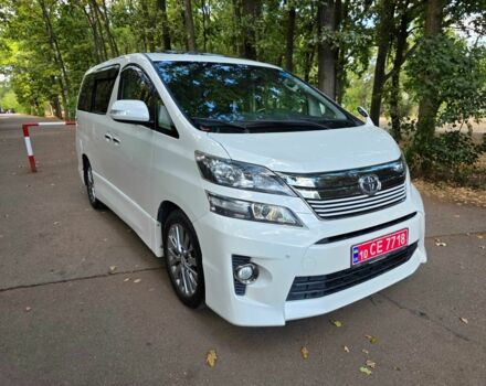 Белый Тойота Веллфаир, объемом двигателя 2.4 л и пробегом 97 тыс. км за 17900 $, фото 2 на Automoto.ua
