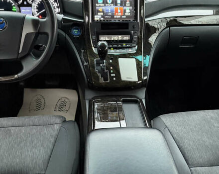 Білий Тойота Веллфаір, об'ємом двигуна 2.36 л та пробігом 69 тис. км за 23500 $, фото 76 на Automoto.ua