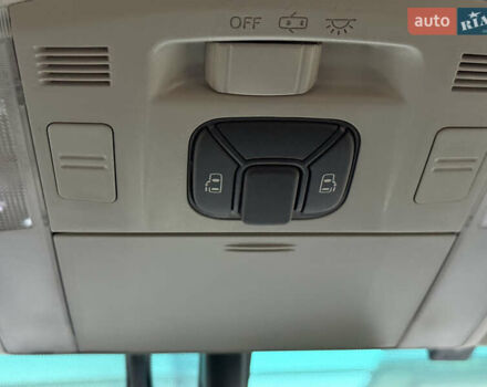 Білий Тойота Веллфаір, об'ємом двигуна 2.36 л та пробігом 69 тис. км за 23500 $, фото 104 на Automoto.ua