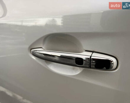 Білий Тойота Веллфаір, об'ємом двигуна 2.36 л та пробігом 82 тис. км за 18500 $, фото 18 на Automoto.ua