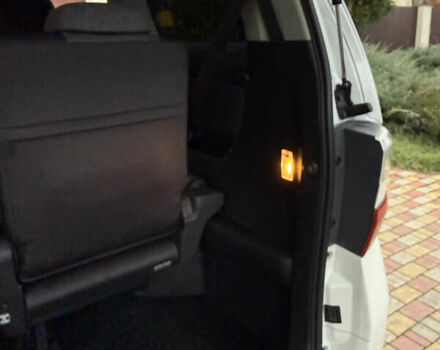 Білий Тойота Веллфаір, об'ємом двигуна 2.36 л та пробігом 69 тис. км за 23500 $, фото 128 на Automoto.ua